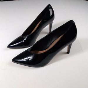 Tamari black patent high heel shoes  size 7.5M